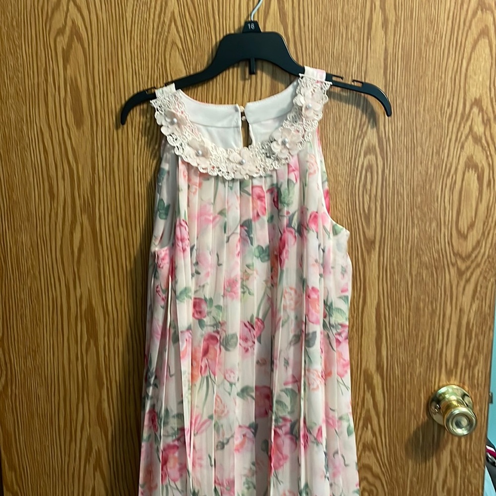 Beautiful girls size 26 dress. Worn once for a few hours.